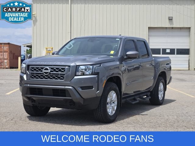 2022 Nissan Frontier SV