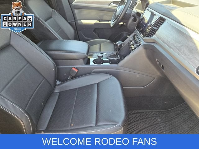 2022 Volkswagen Atlas Cross Sport 2.0T SE w/Technology