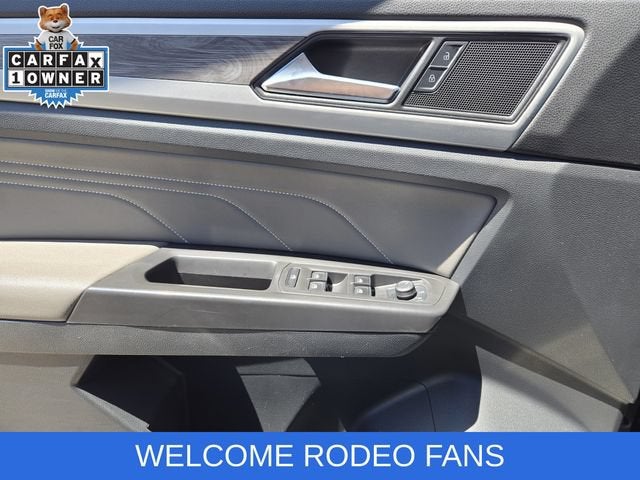2022 Volkswagen Atlas Cross Sport 2.0T SE w/Technology